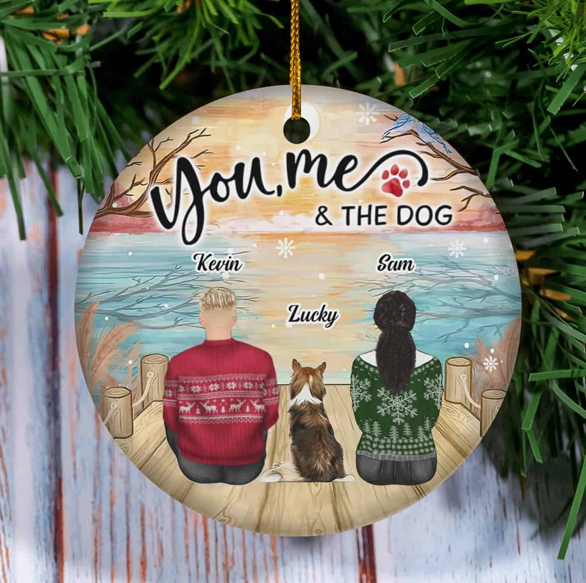 Couple Sitting On The Wall In The Moonlight Royalty Free Stock Image